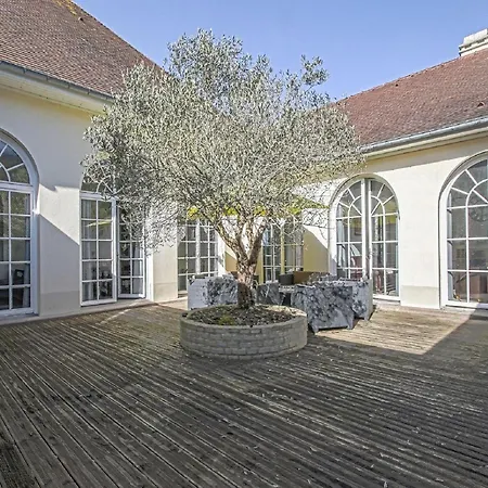 Spacious In Aure Sur With Garden Holiday home Sainte-Honorine-des-Pertes