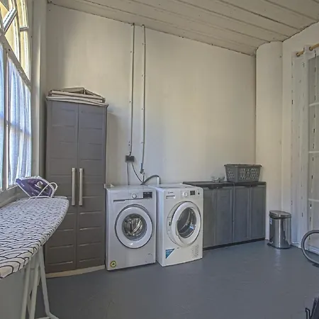 Spacious In Aure Sur With Garden Holiday home Sainte-Honorine-des-Pertes