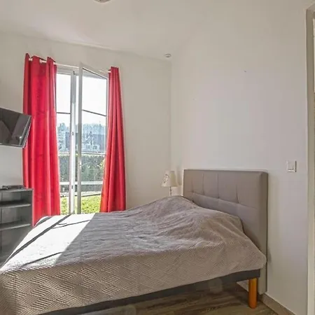 Spacious In Aure Sur With Garden Casa vacanze Sainte-Honorine-des-Pertes