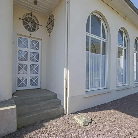 Spacious In Aure Sur With Garden Vakantiehuis