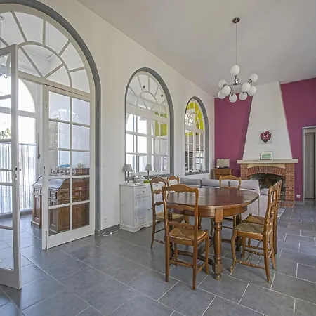 Spacious In Aure Sur With Garden Vakantiehuis *