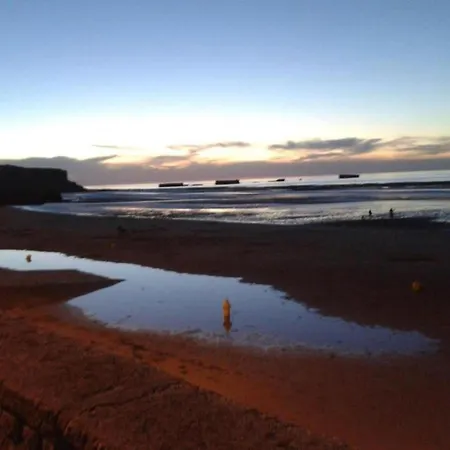 Vakantiehuis Spacious In Aure Sur With Garden