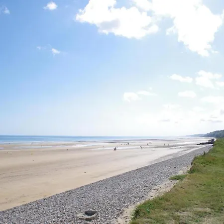 Spacious In Aure Sur With Garden Vakantiehuis Sainte-Honorine-des-Pertes