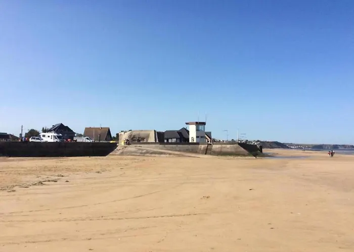 Spacious In Aure Sur With Garden