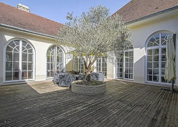 Spacious In Aure Sur With Garden *