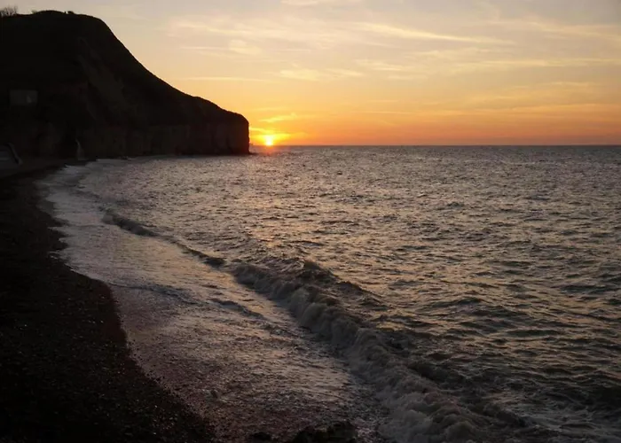 Spacious In Aure Sur With Garden Feriehus