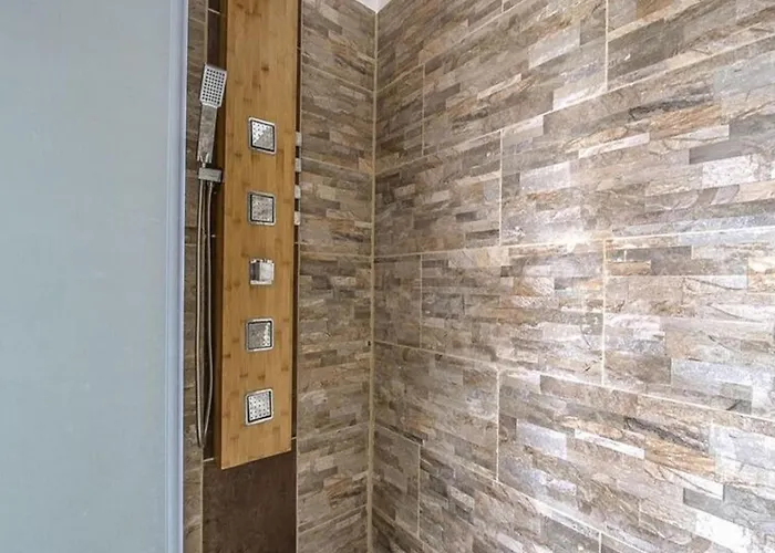 Feriehus Spacious In Aure Sur With Garden *