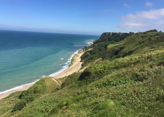 Spacious In Aure Sur With Garden Feriehus