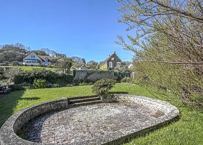 Spacious In Aure Sur With Garden Feriehus *