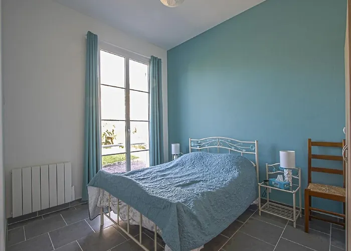 Feriehus Spacious In Aure Sur With Garden