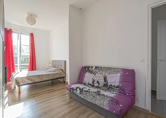 Spacious In Aure Sur With Garden Sainte-Honorine-des-Pertes