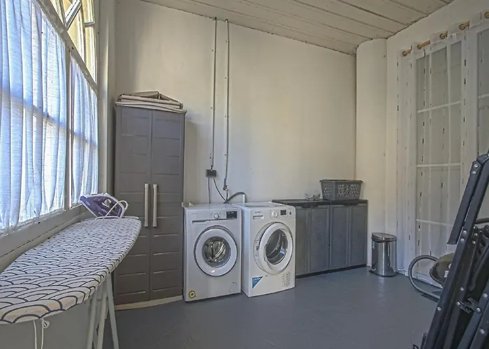 Spacious In Aure Sur With Garden * Sainte-Honorine-des-Pertes