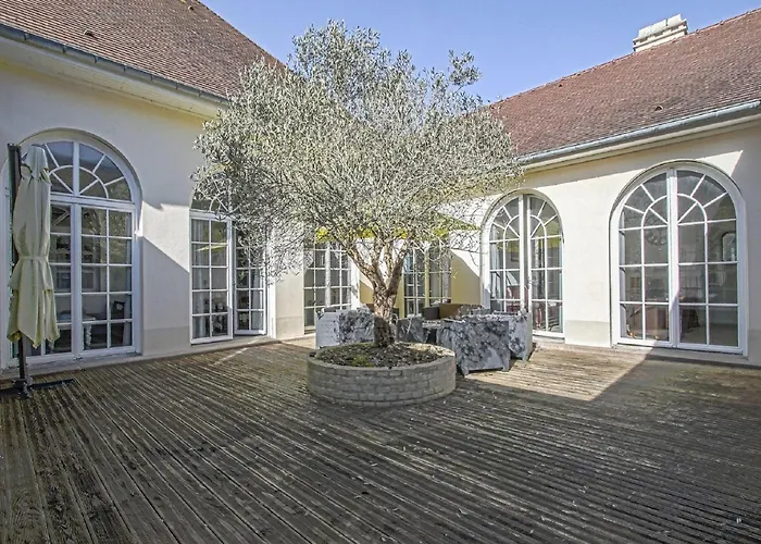 Spacious In Aure Sur With Garden *